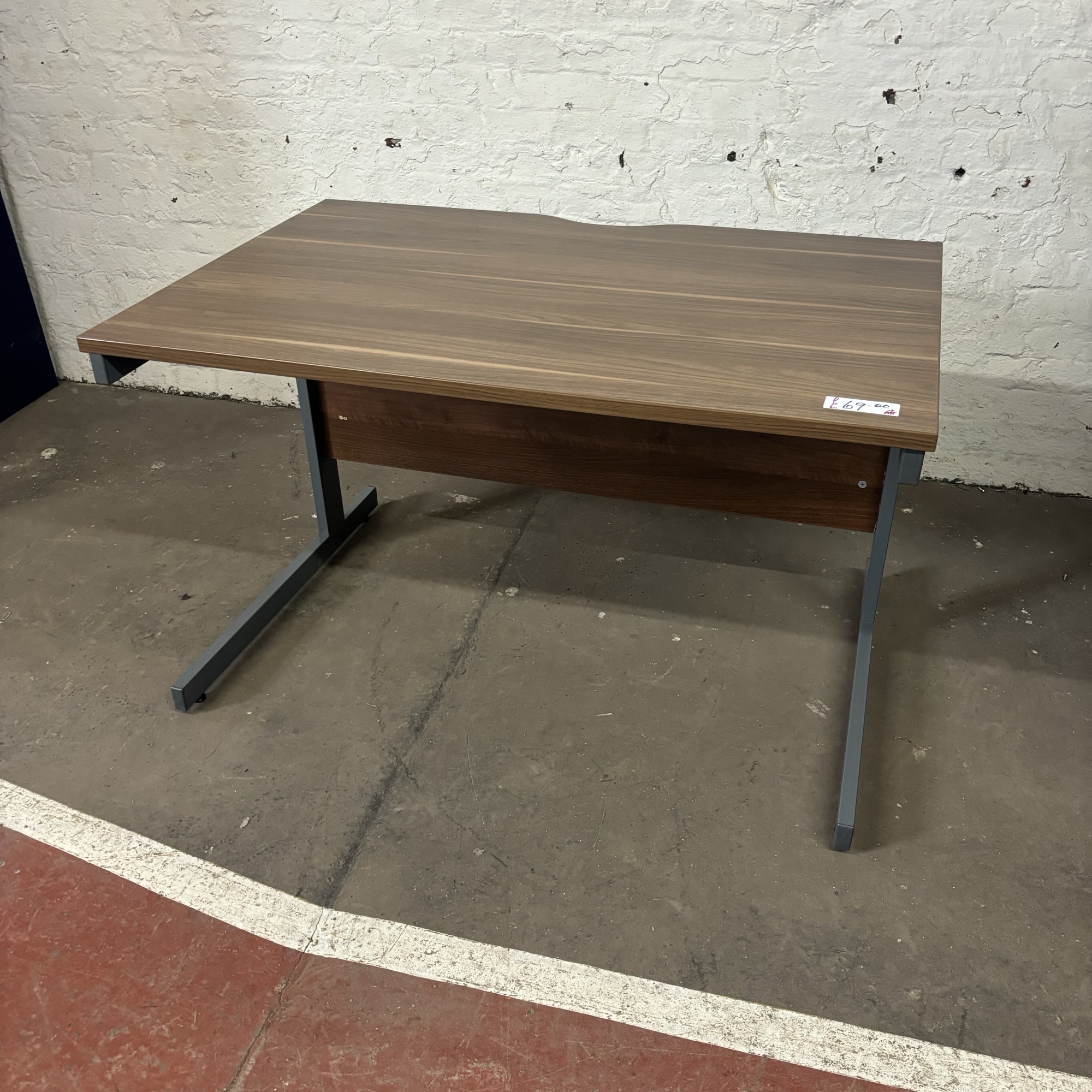 1200 Straight Desk - Walnut - Image 2