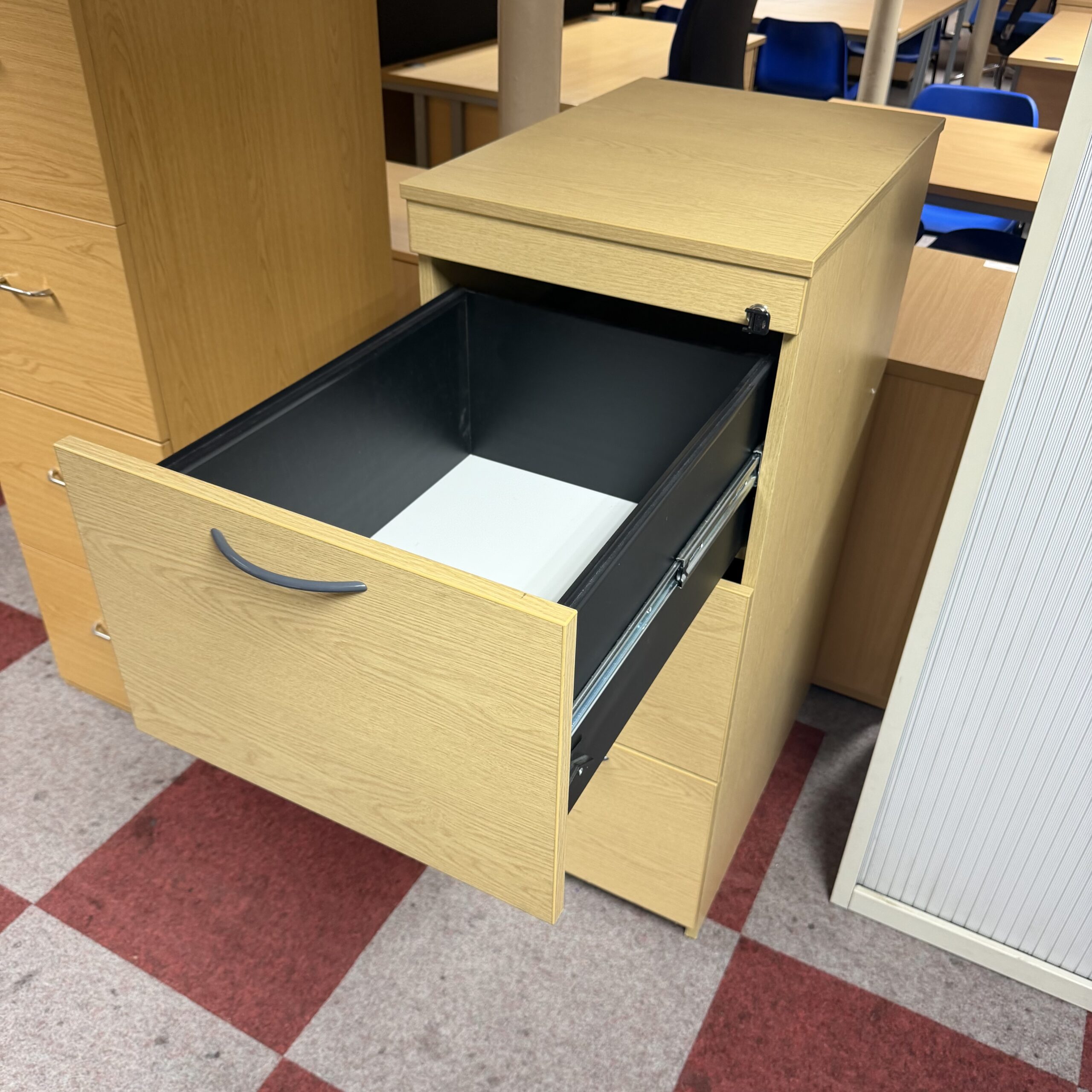 3 Drawer Wooden Filing Cabinet - Oak - Image 2
