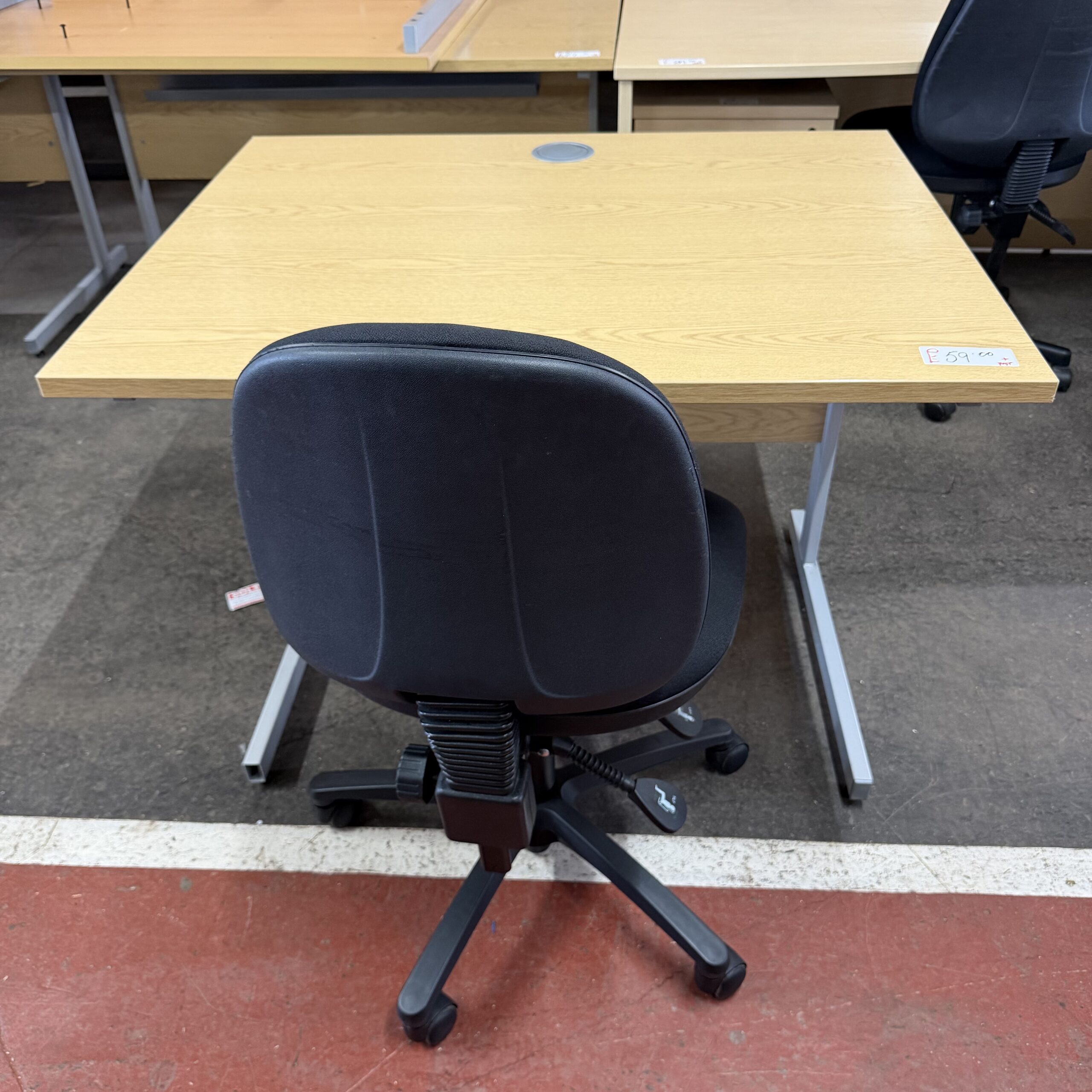 1000 Straight Desk - Oak - Image 3